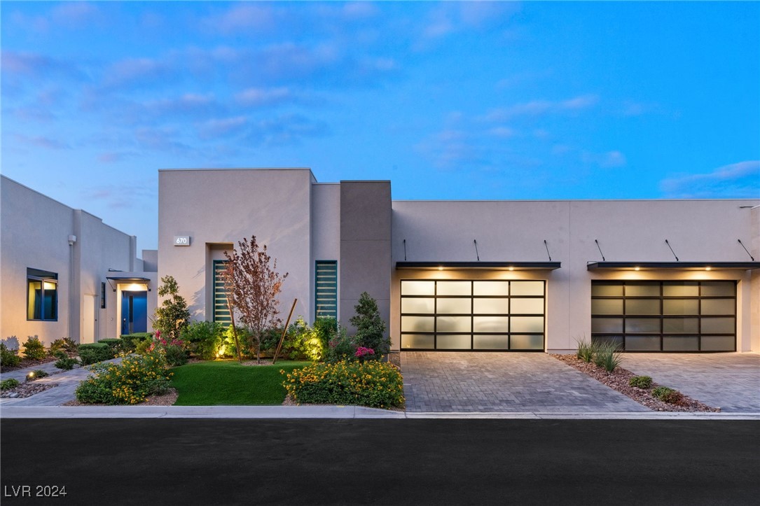 670 SCENIC CLIFF Drive