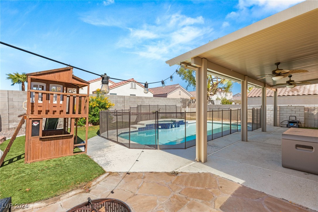 8556 GRACIOUS PINE Avenue