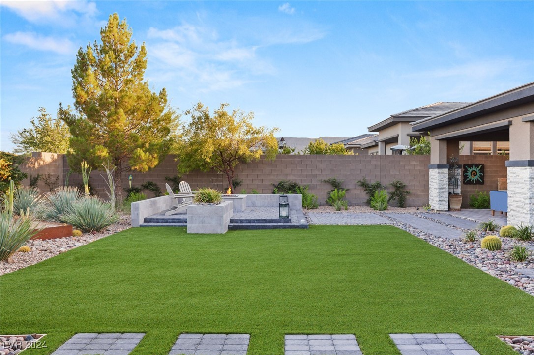 781 THISTLE FAIRWAY Street