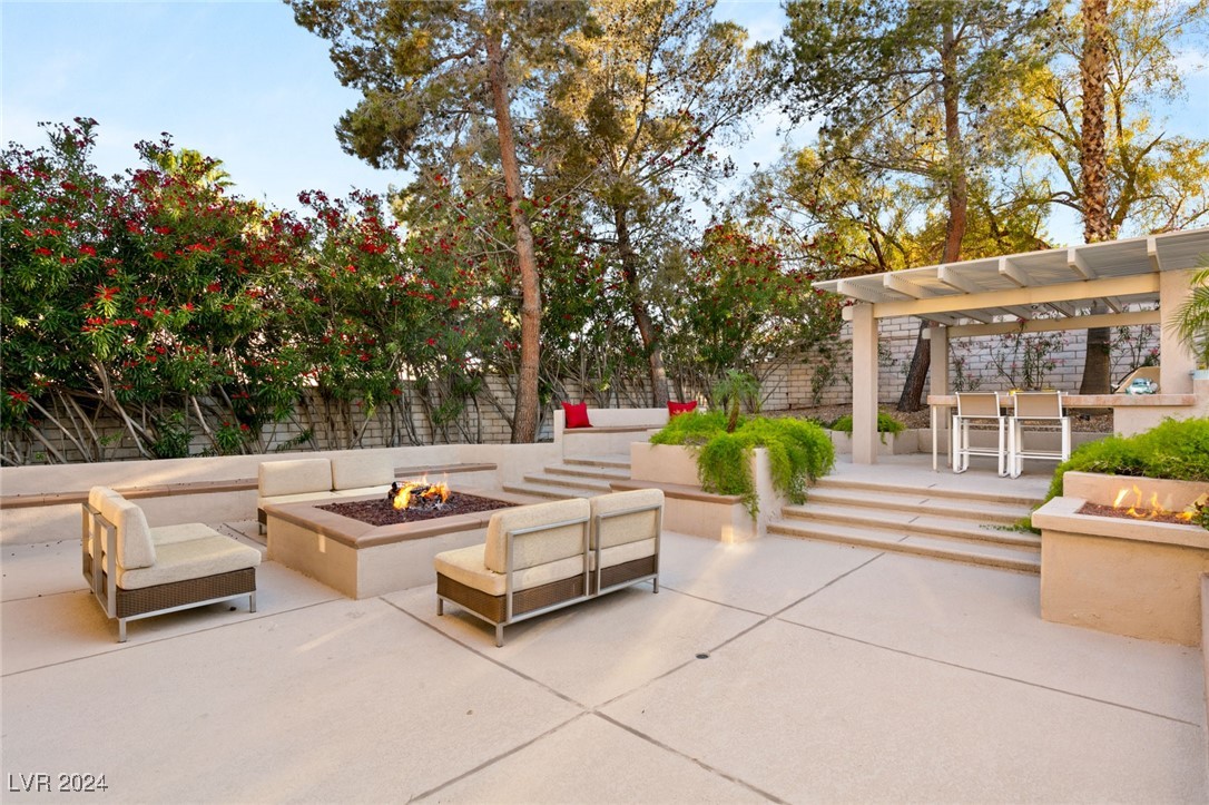 1509 GOLDEN OAK Drive