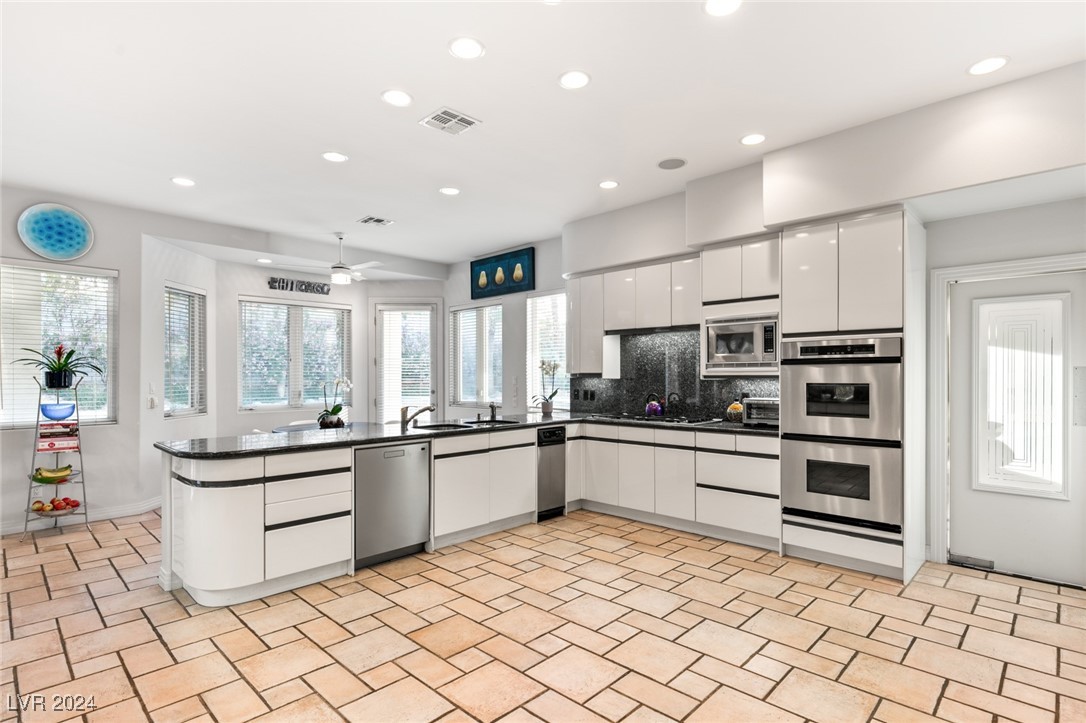 1509 GOLDEN OAK Drive