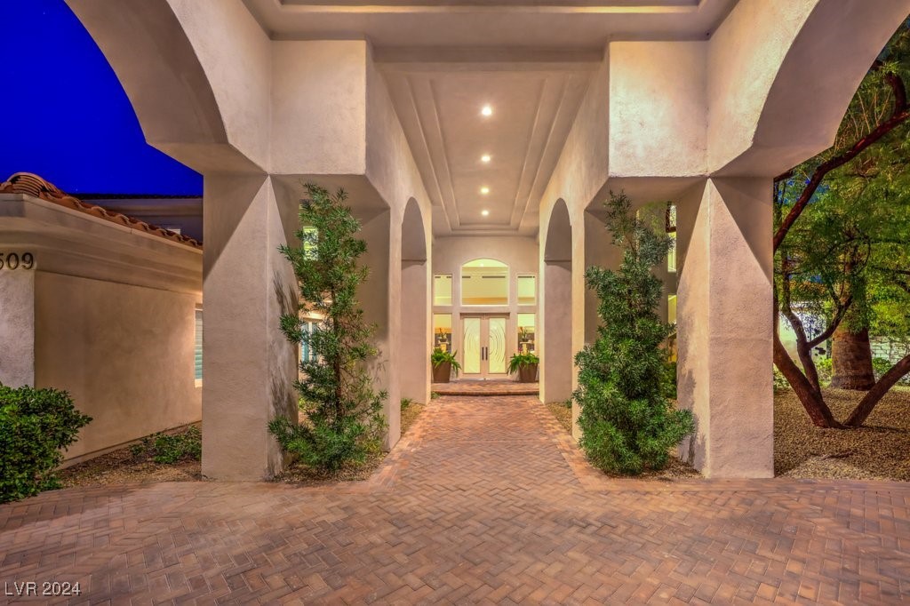 1509 GOLDEN OAK Drive