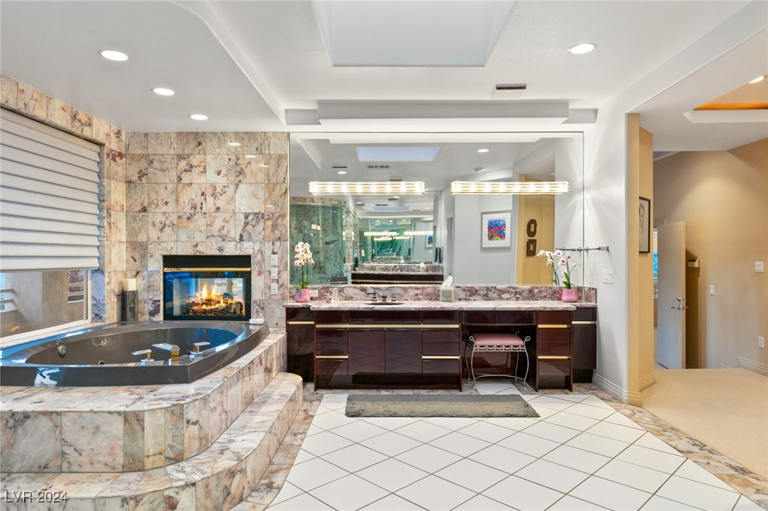 1509 GOLDEN OAK Drive