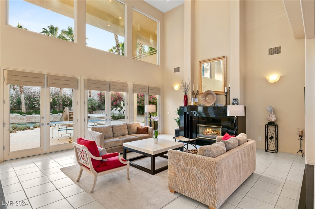 1509 GOLDEN OAK Drive