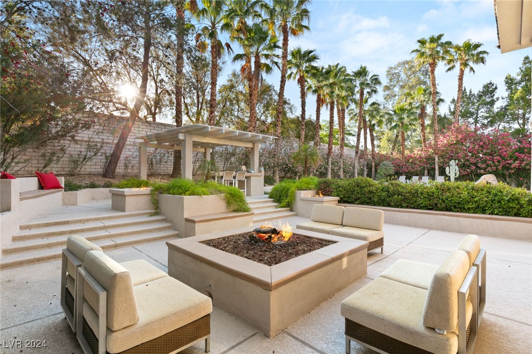 1509 GOLDEN OAK Drive