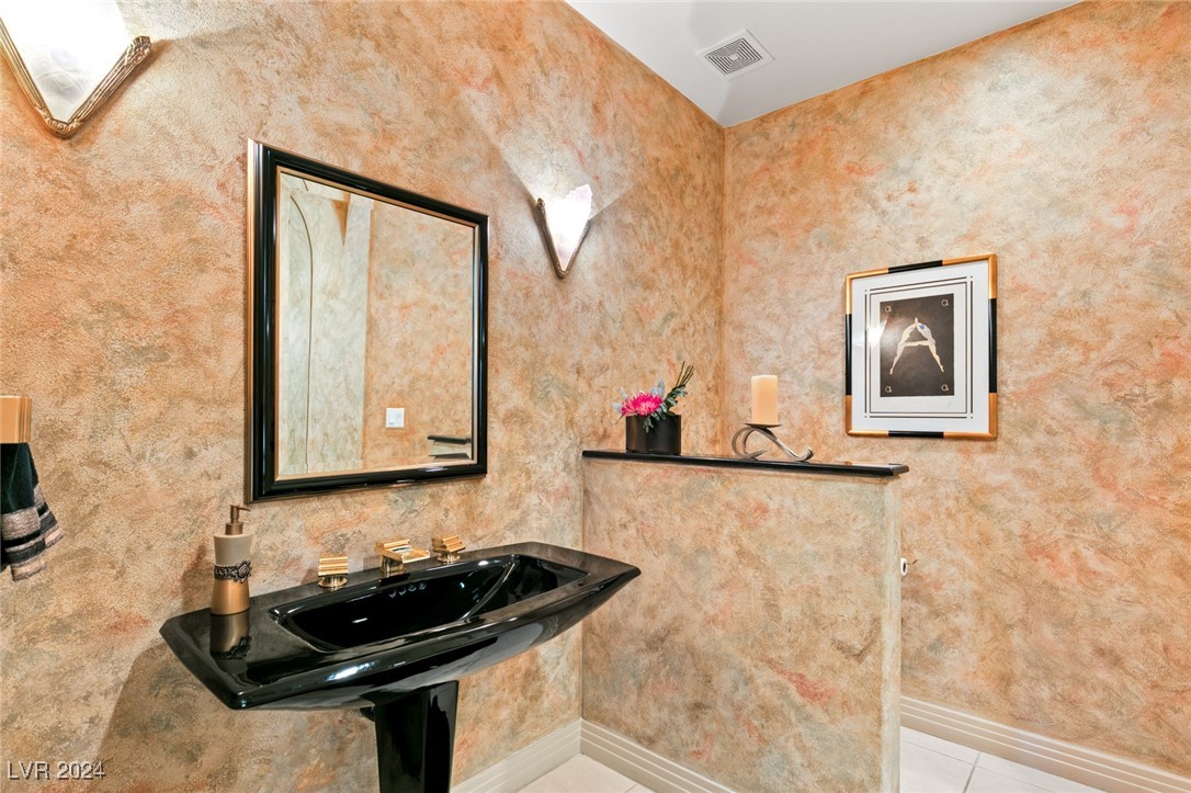 1509 GOLDEN OAK Drive