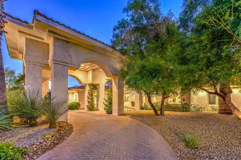 1509 GOLDEN OAK Drive