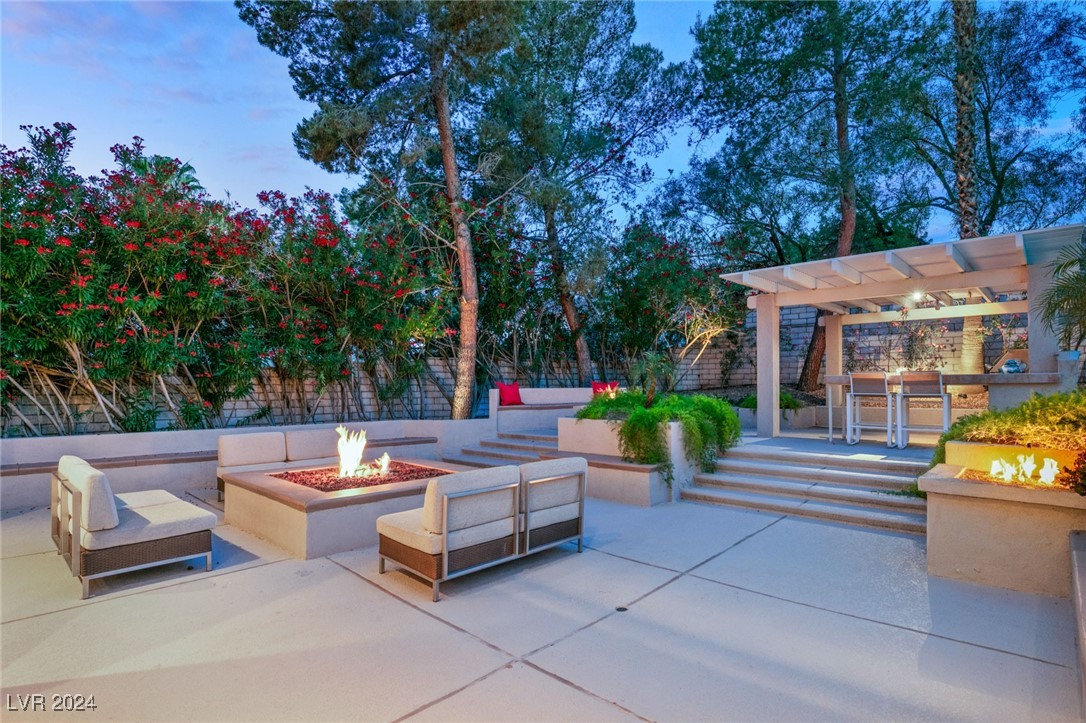 1509 GOLDEN OAK Drive