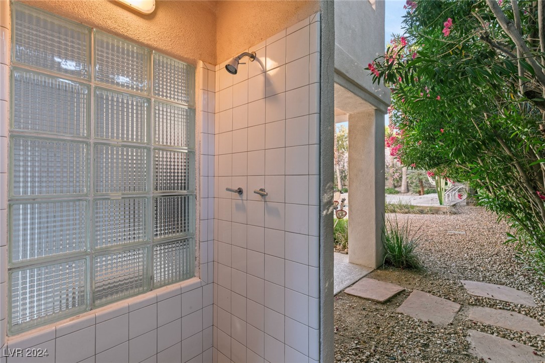 1509 GOLDEN OAK Drive