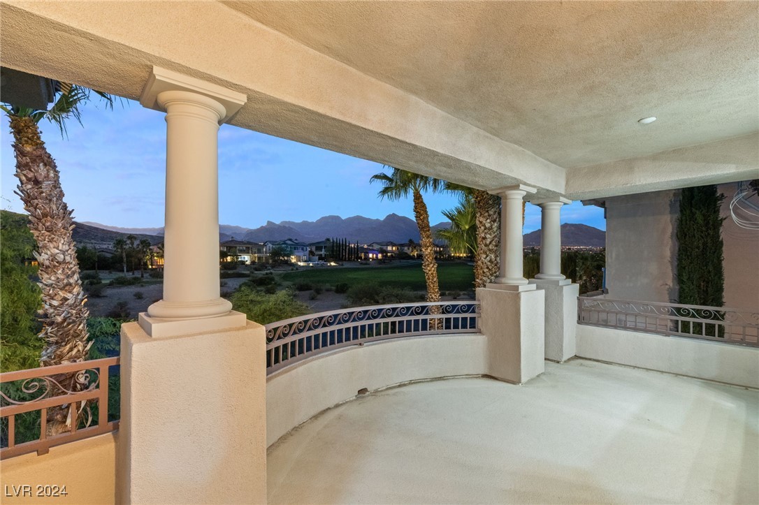 2137 Orchard Mist Street