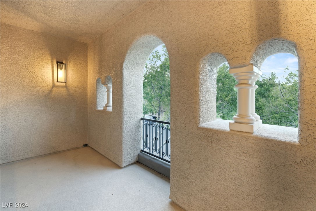10805 BERINGER Drive