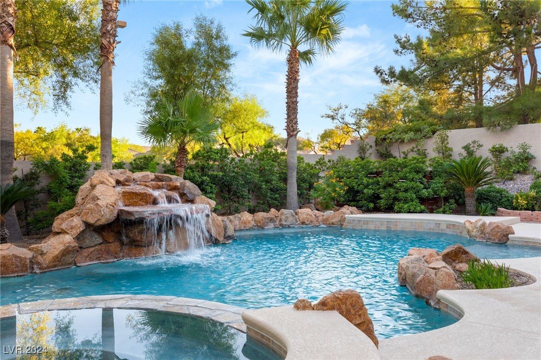 10805 BERINGER Drive