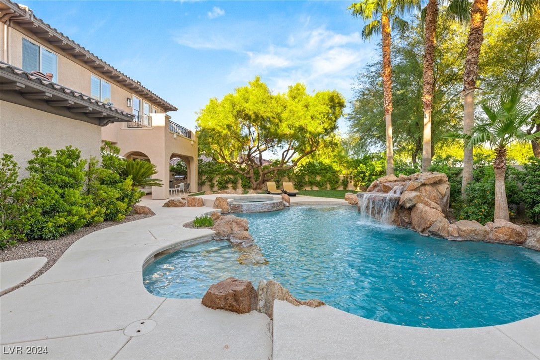 10805 BERINGER Drive