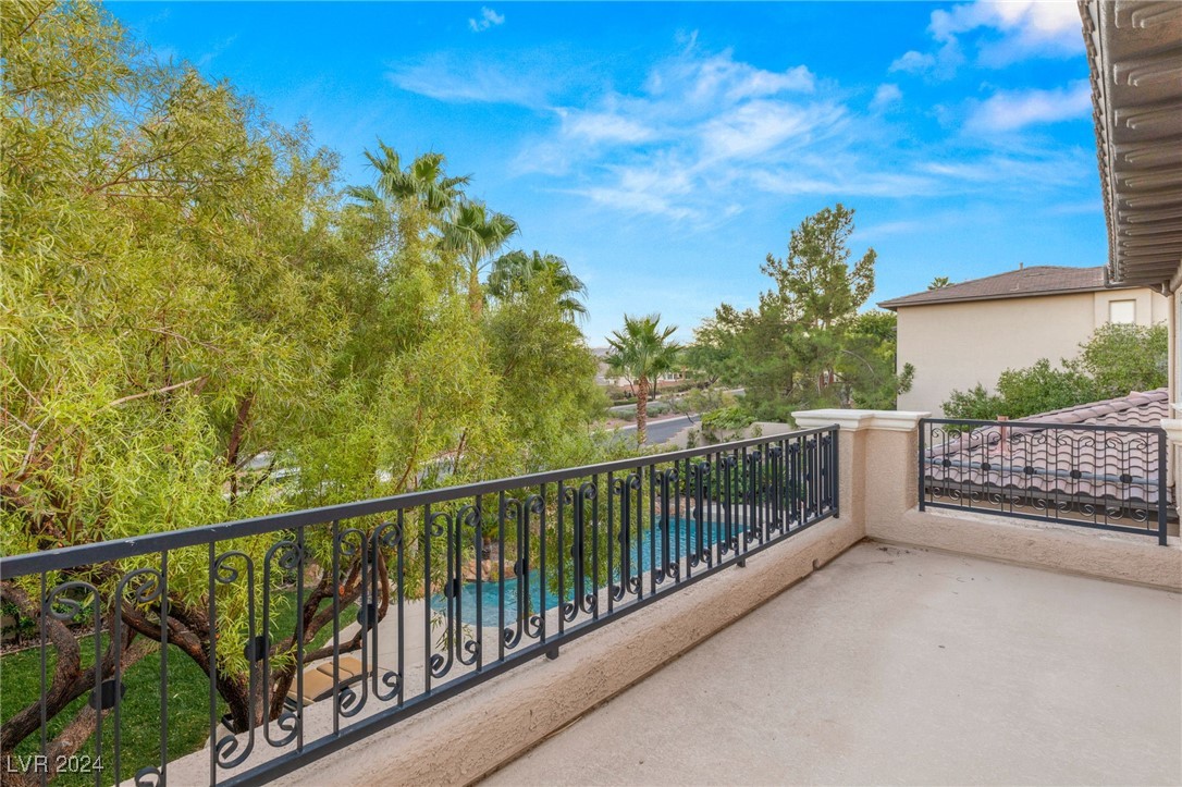 10805 BERINGER Drive