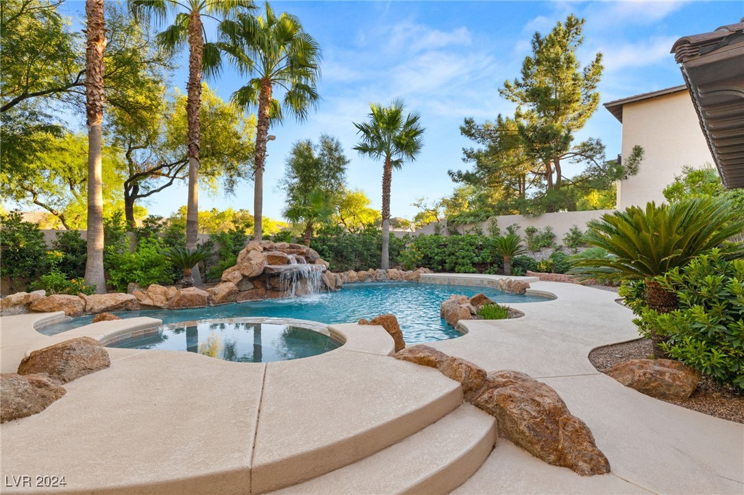 10805 BERINGER Drive