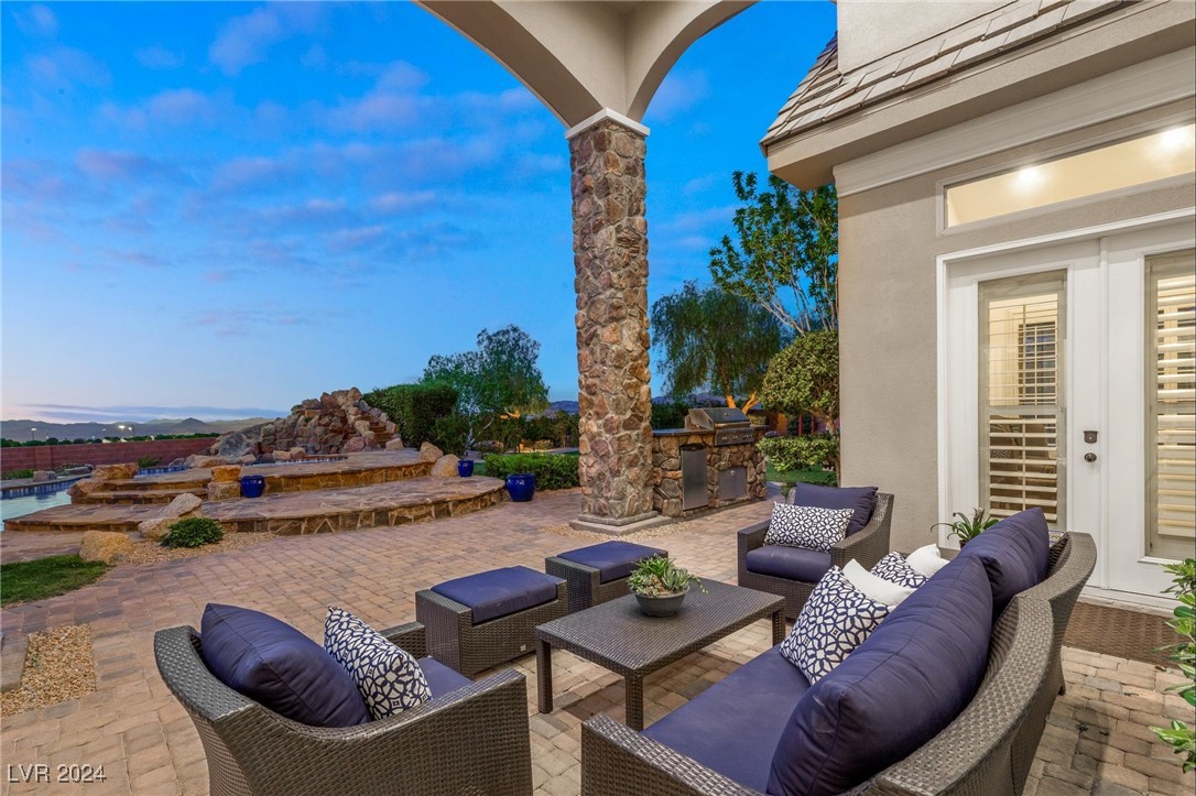 1212 Bunker Hollow Court