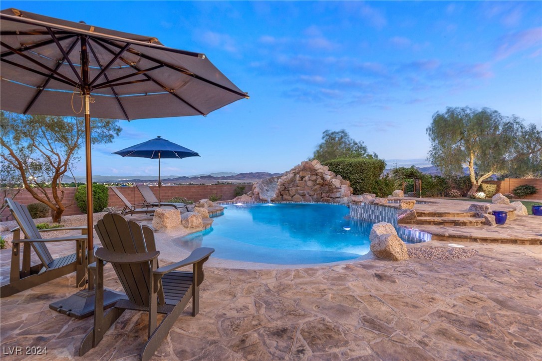 1212 Bunker Hollow Court
