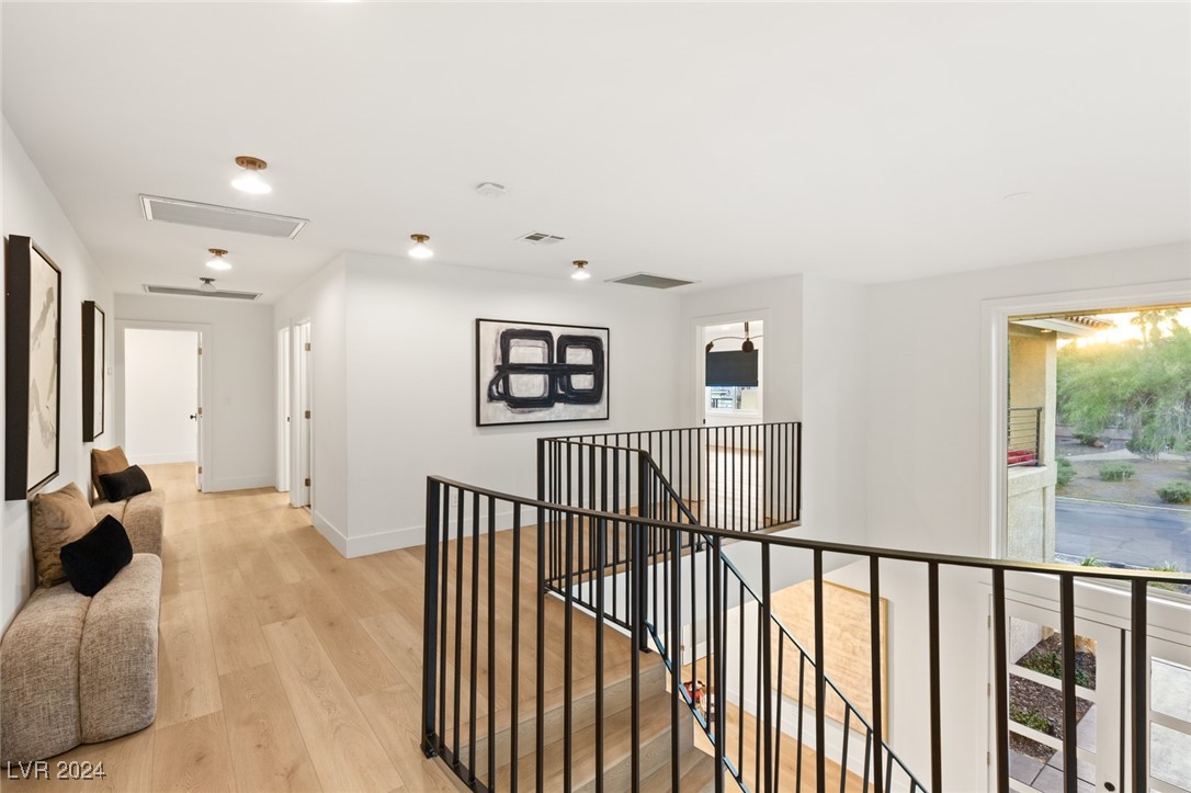 2020 LORO Court