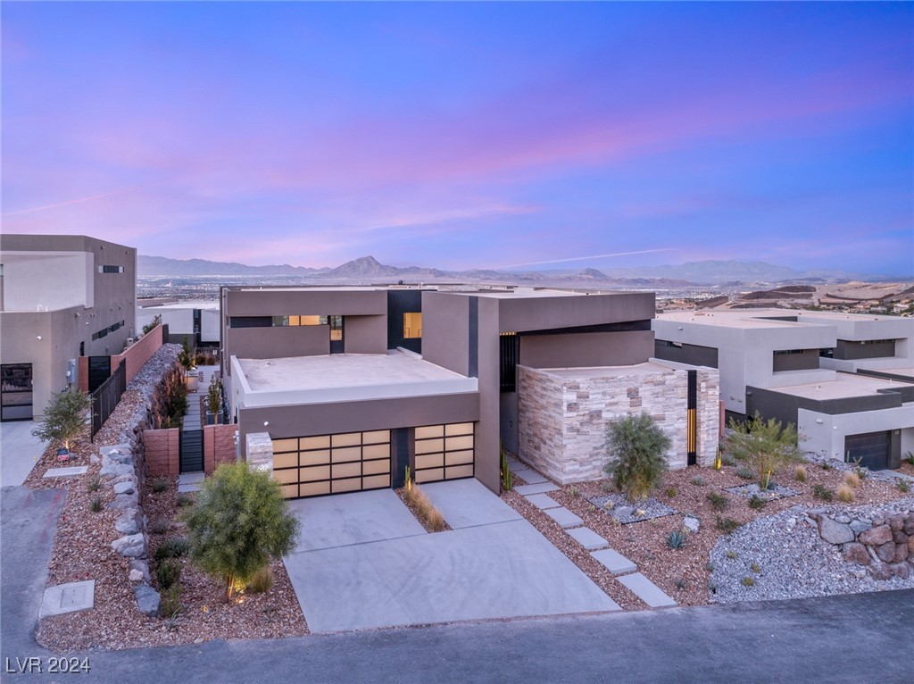 612 Dragon Mountain Court