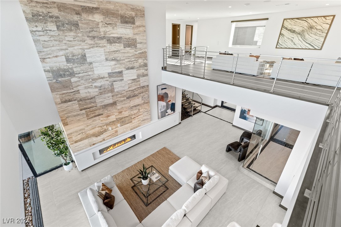 612 Dragon Mountain Court