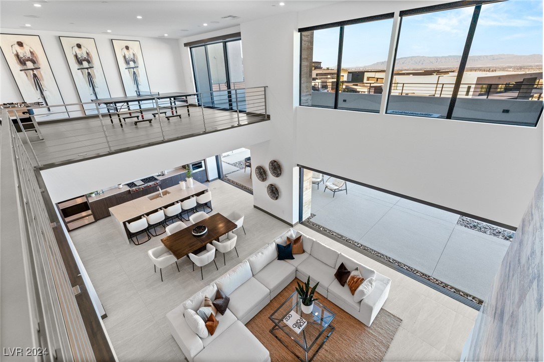 612 Dragon Mountain Court