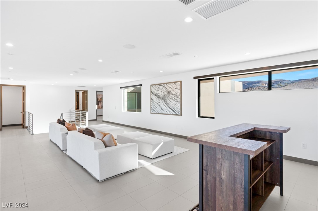 612 Dragon Mountain Court