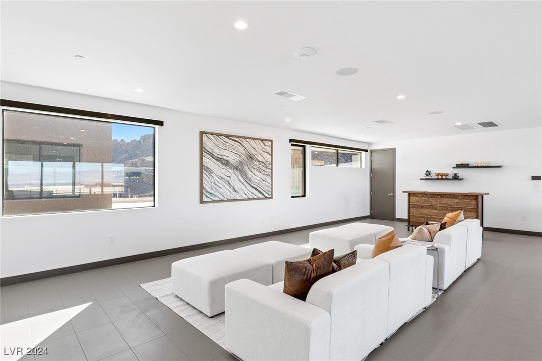 612 Dragon Mountain Court