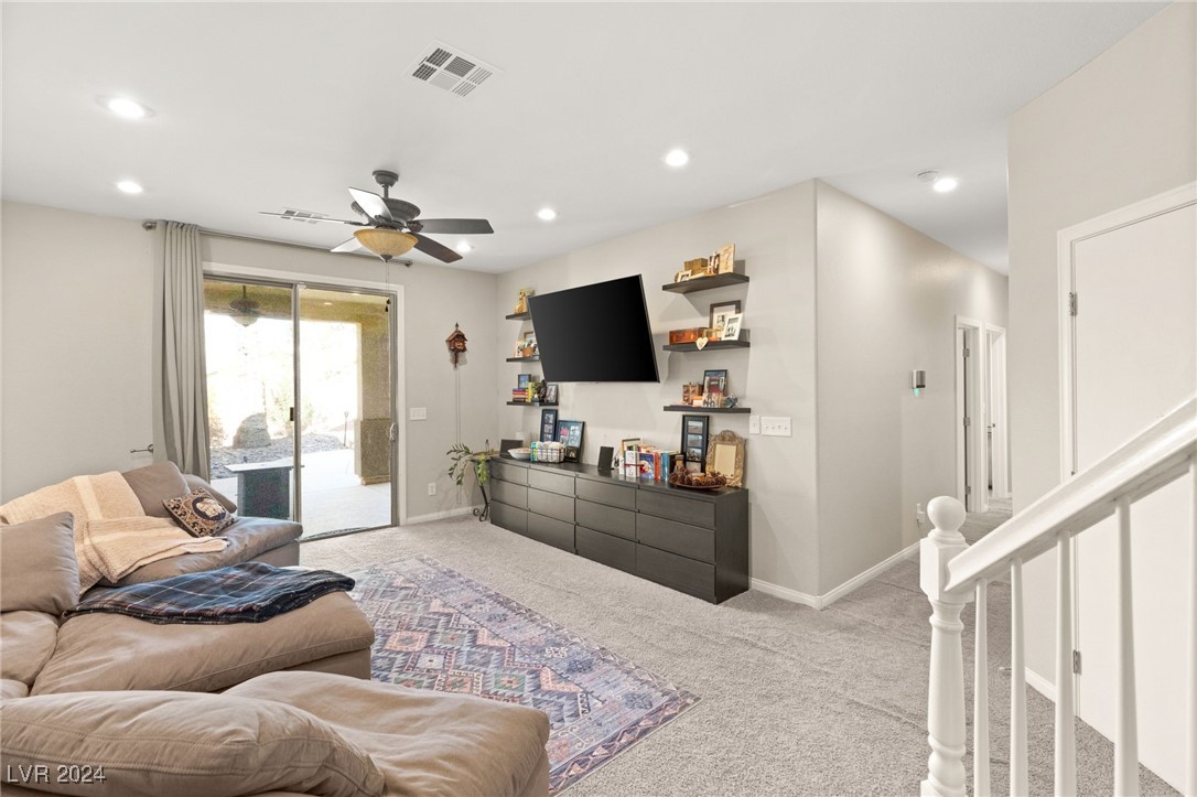 3116 COUNTRY DANCER Avenue