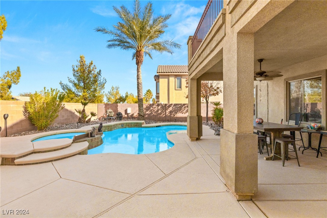 3116 COUNTRY DANCER Avenue