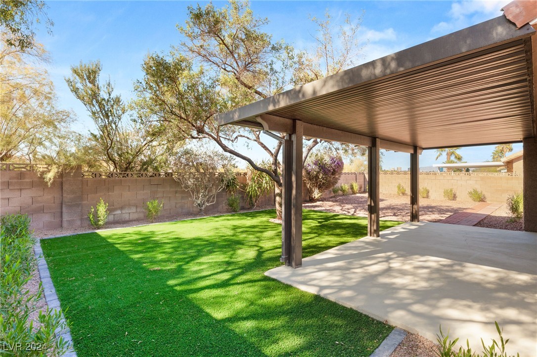 7975 ASPENDALE Drive