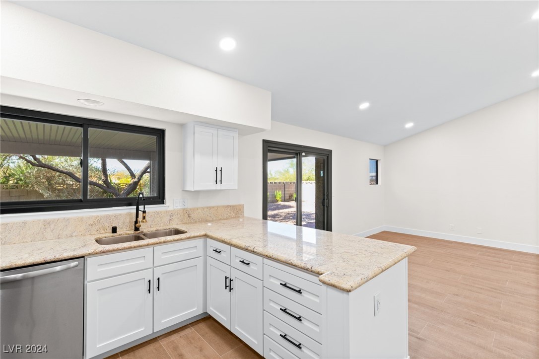 7975 ASPENDALE Drive