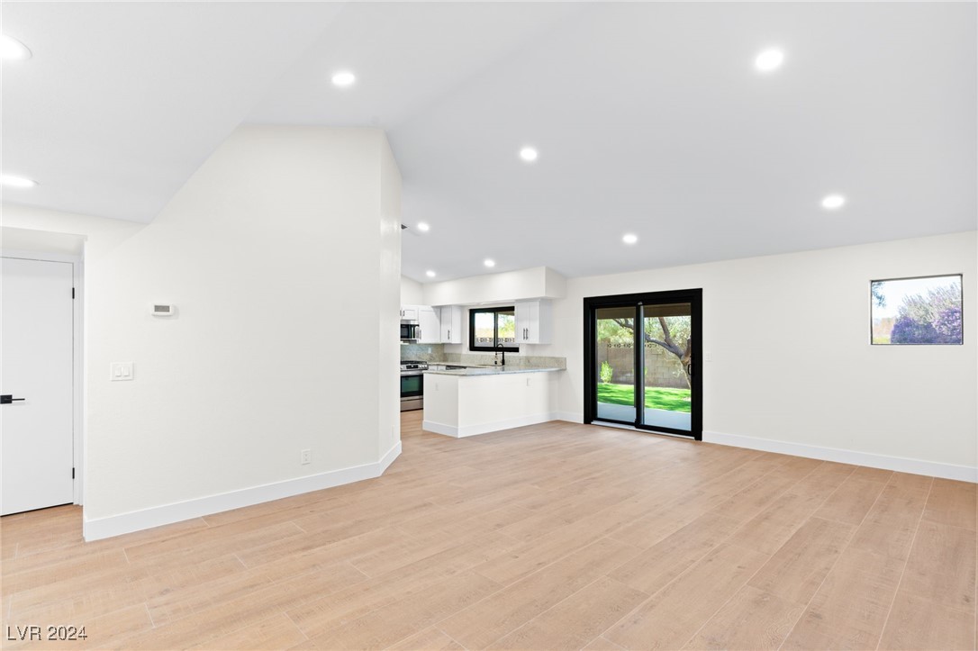 7975 ASPENDALE Drive