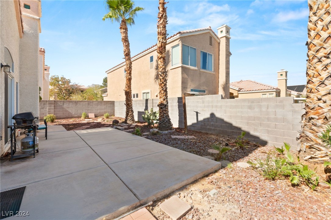 9400 SUMMER RAIN Drive