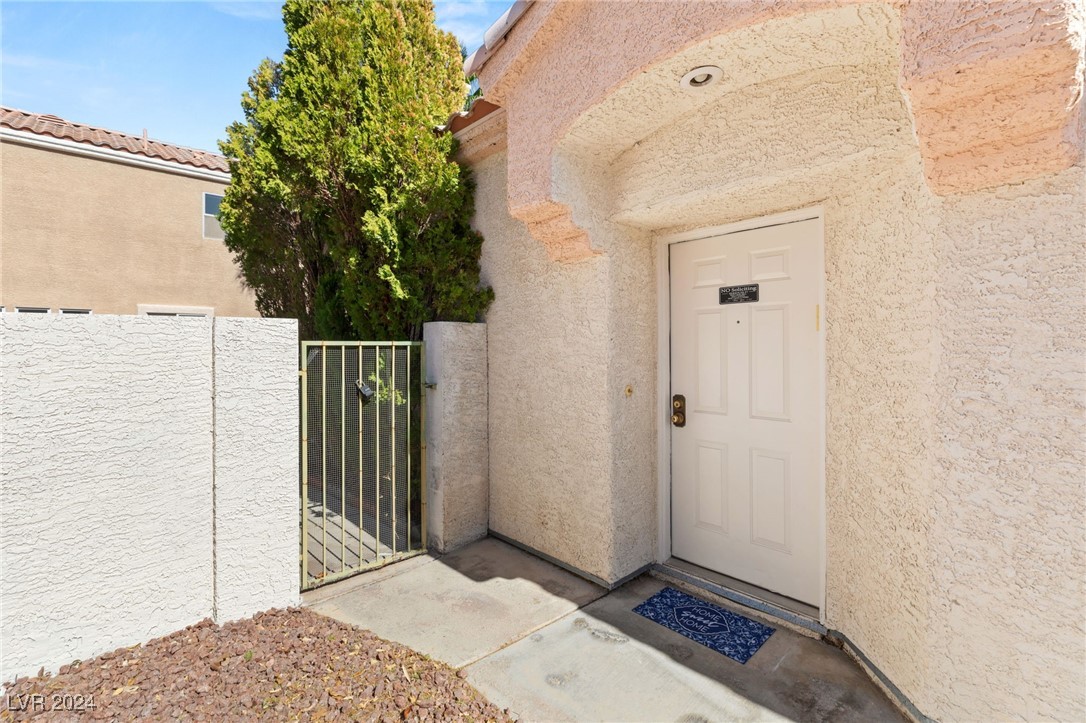 9400 SUMMER RAIN Drive