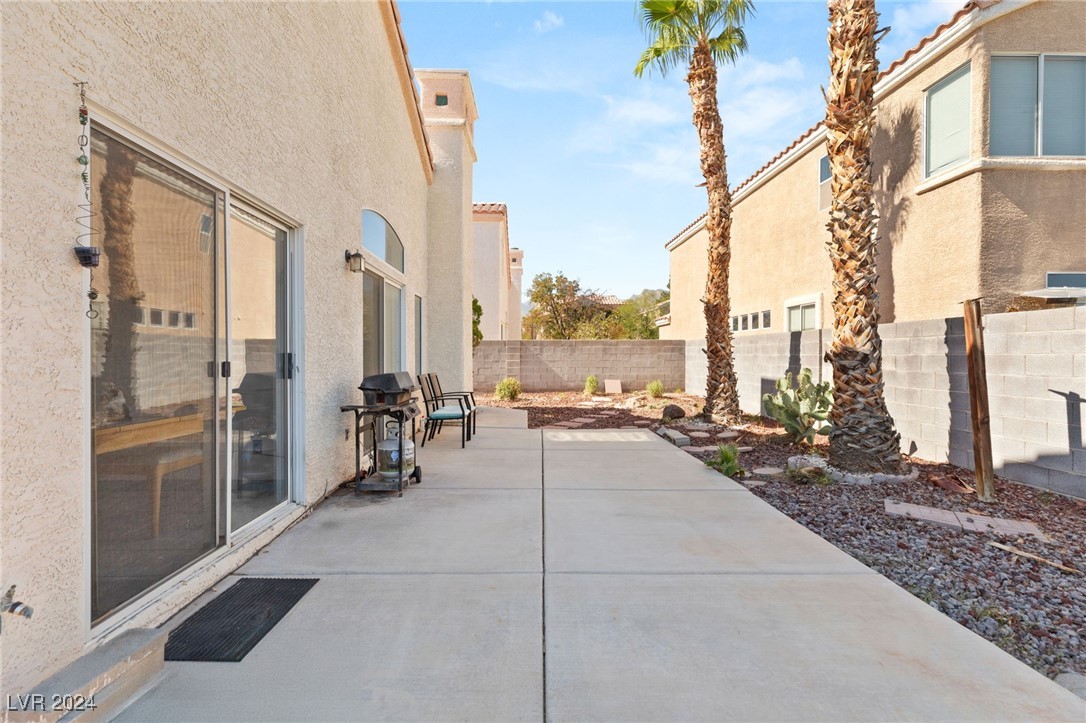 9400 SUMMER RAIN Drive