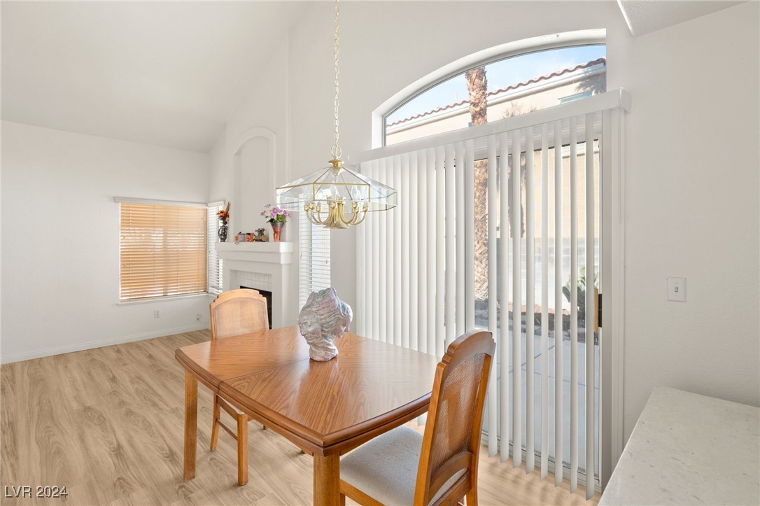 9400 SUMMER RAIN Drive