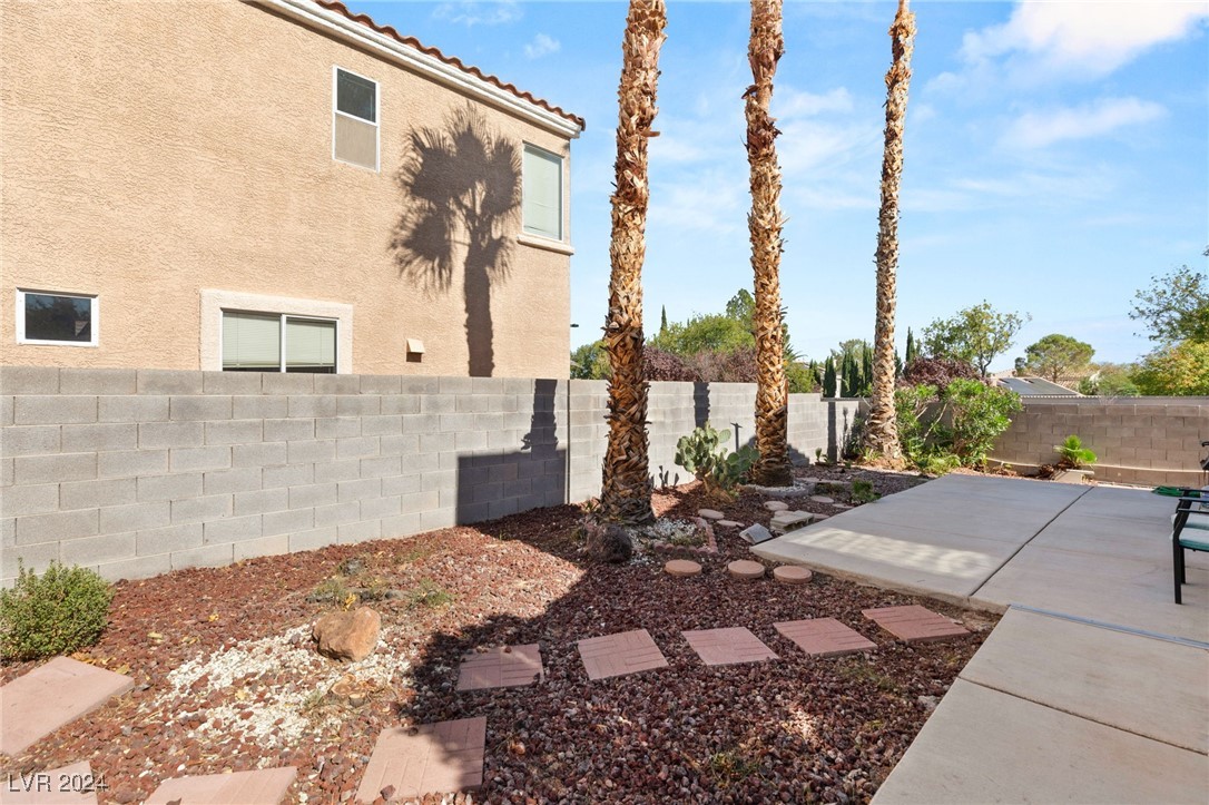 9400 SUMMER RAIN Drive
