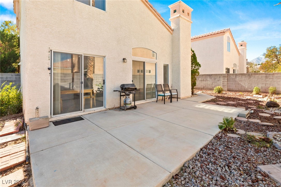 9400 SUMMER RAIN Drive