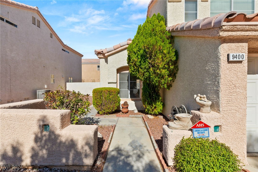 9400 SUMMER RAIN Drive