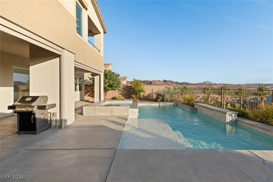 31 VISTA OUTLOOK Street