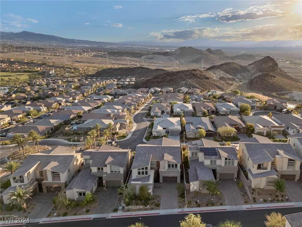 31 VISTA OUTLOOK Street