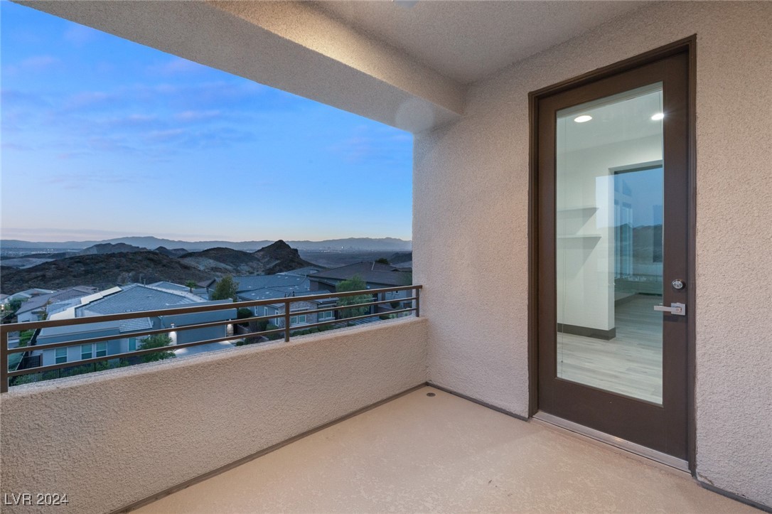31 VISTA OUTLOOK Street