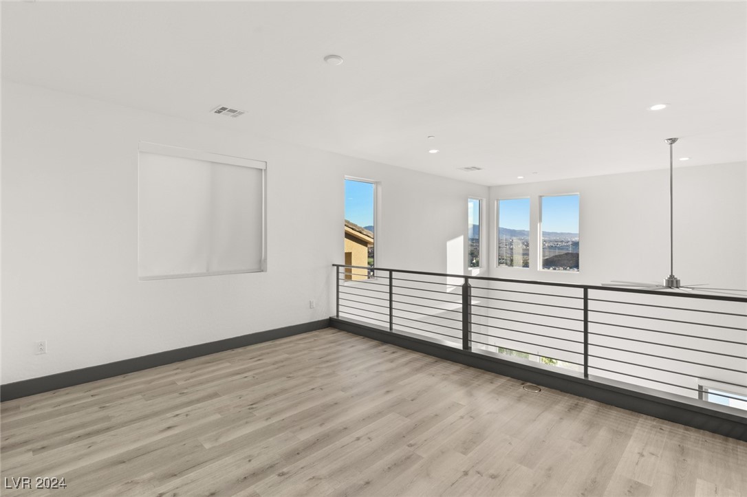 31 VISTA OUTLOOK Street