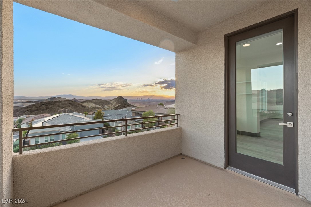 31 VISTA OUTLOOK Street