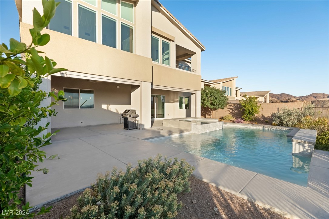 31 VISTA OUTLOOK Street