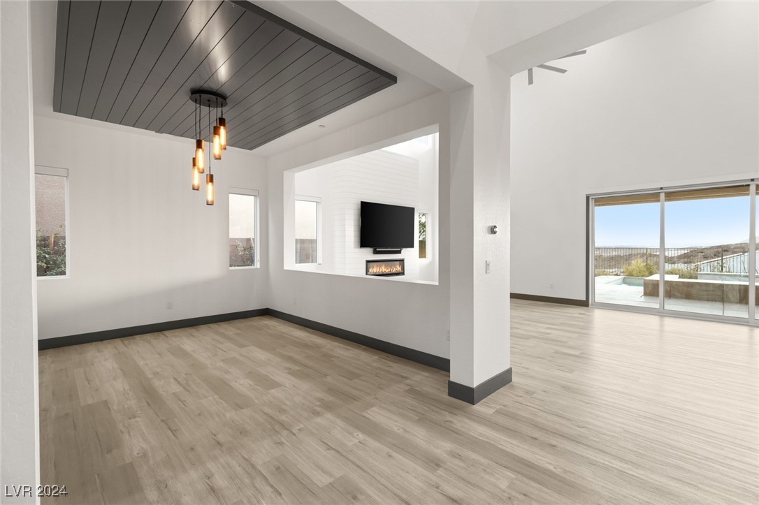 31 VISTA OUTLOOK Street