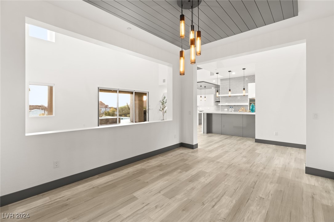 31 VISTA OUTLOOK Street