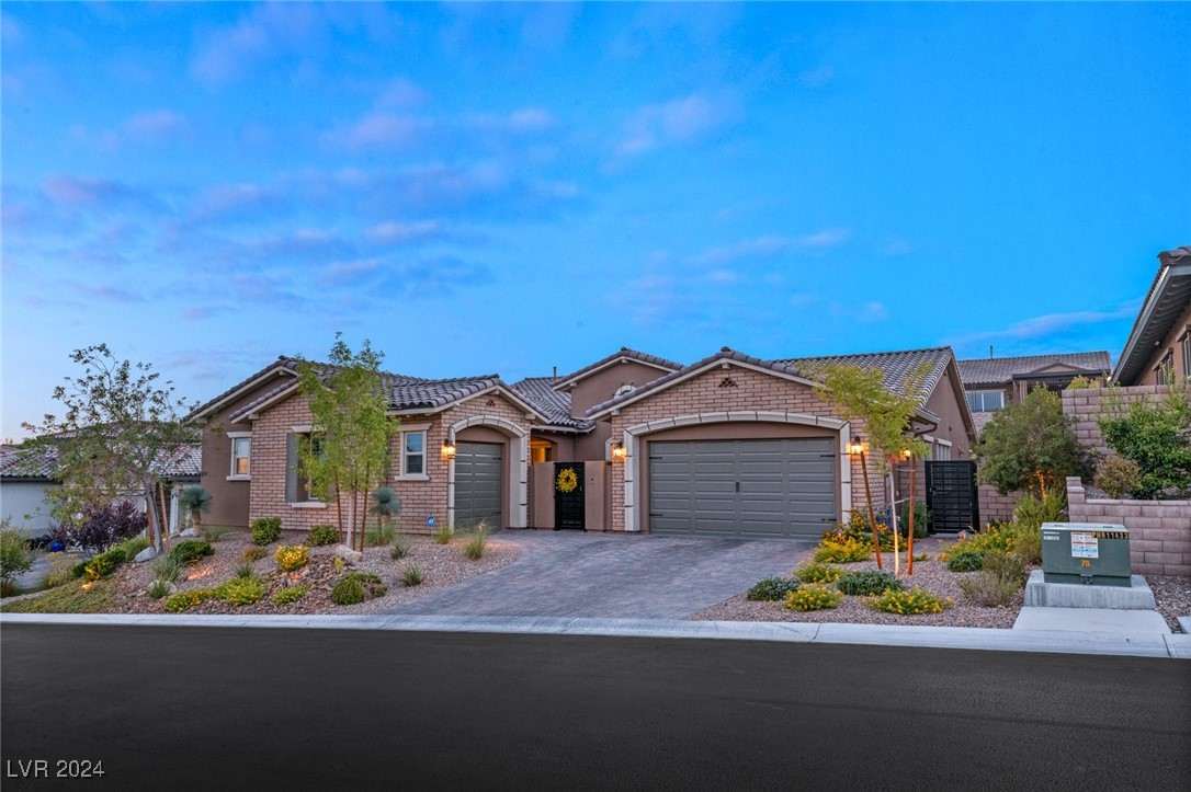 12127 CASTILLA RAIN Avenue