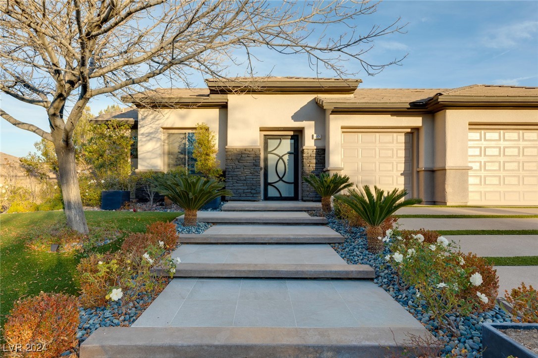 40 CHALET HILLS Terrace