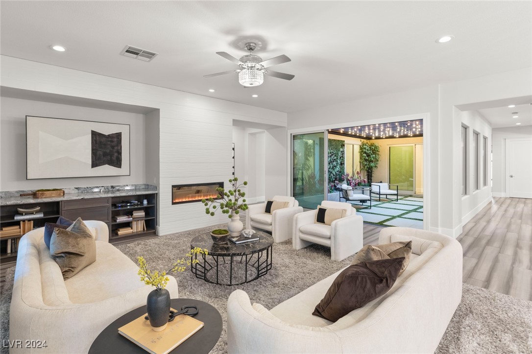 40 CHALET HILLS Terrace